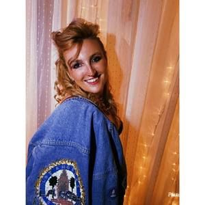 Meet your Posher, Claire